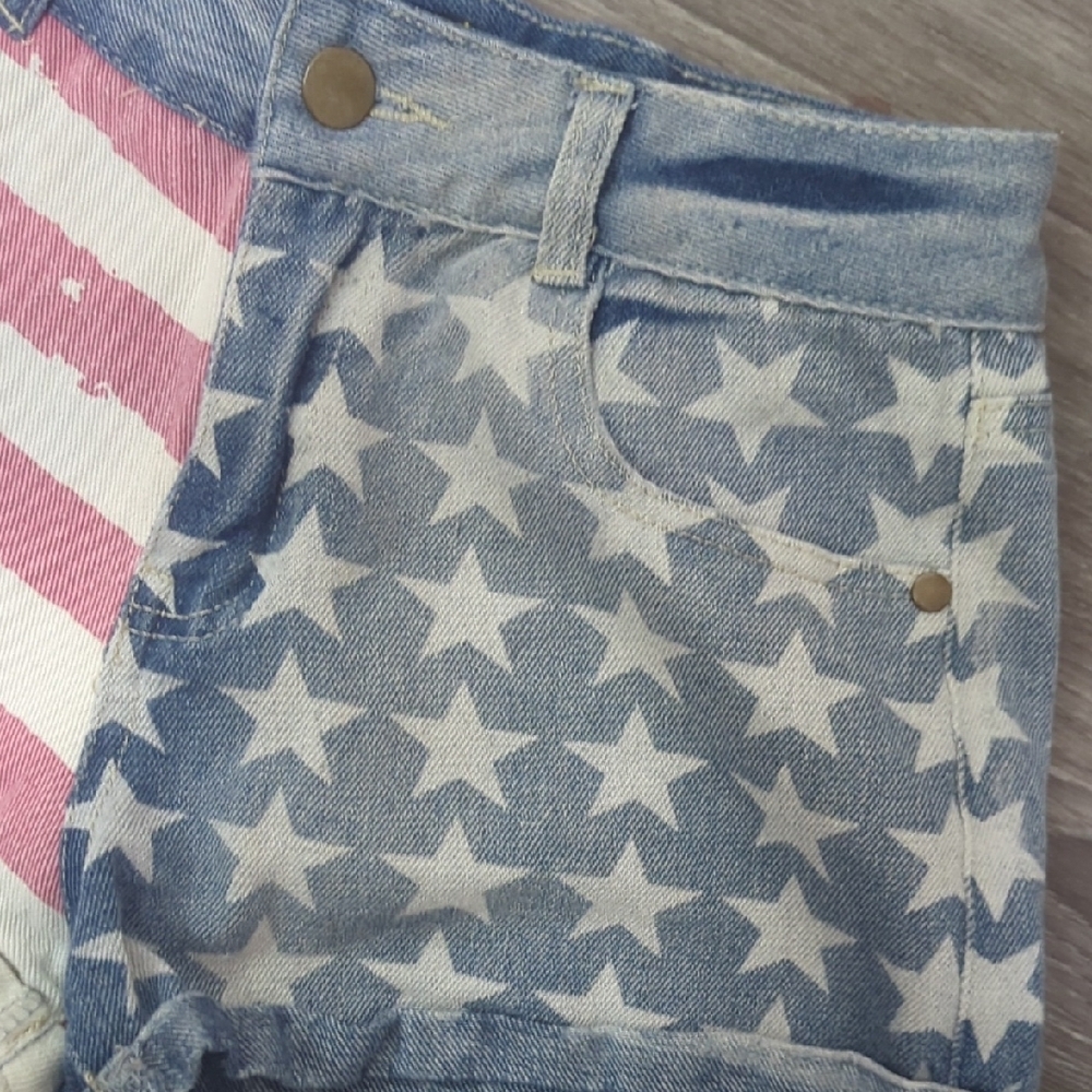 36 Point 5 American Flag Jean Shorts - Picture 4 of 7